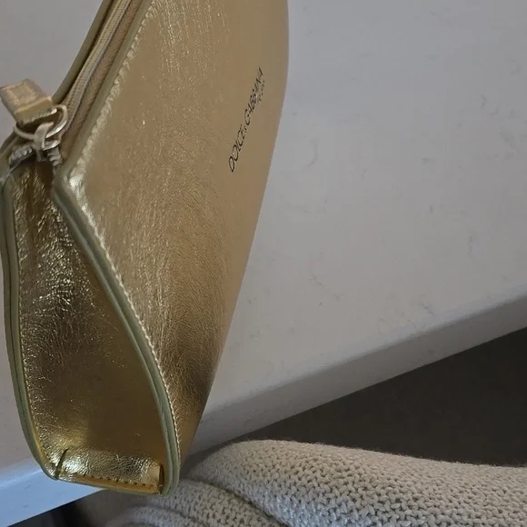 New never used Dolce and Gabbana gold clutch Purse D&G Beauty Vip Clutch Bag - Picture 4 of 12